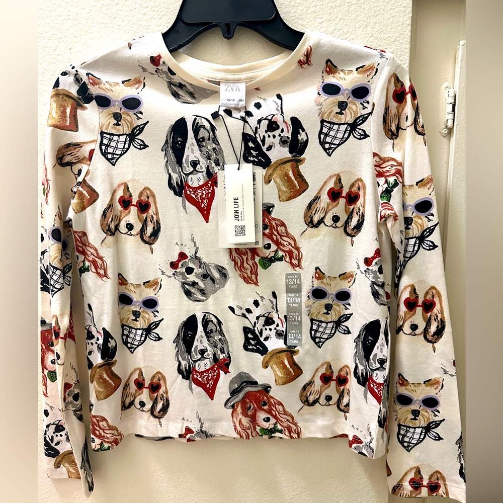 Long sleeve shirt. White color